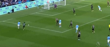 1665272038634075754.gif 曼城.gif